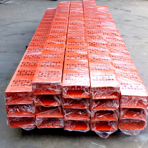 Máng cáp sơn tĩnh điện màu cam 200x100 - Công Ty Cổ Phần Đầu Tư Phát Triển QTK Hà Nội